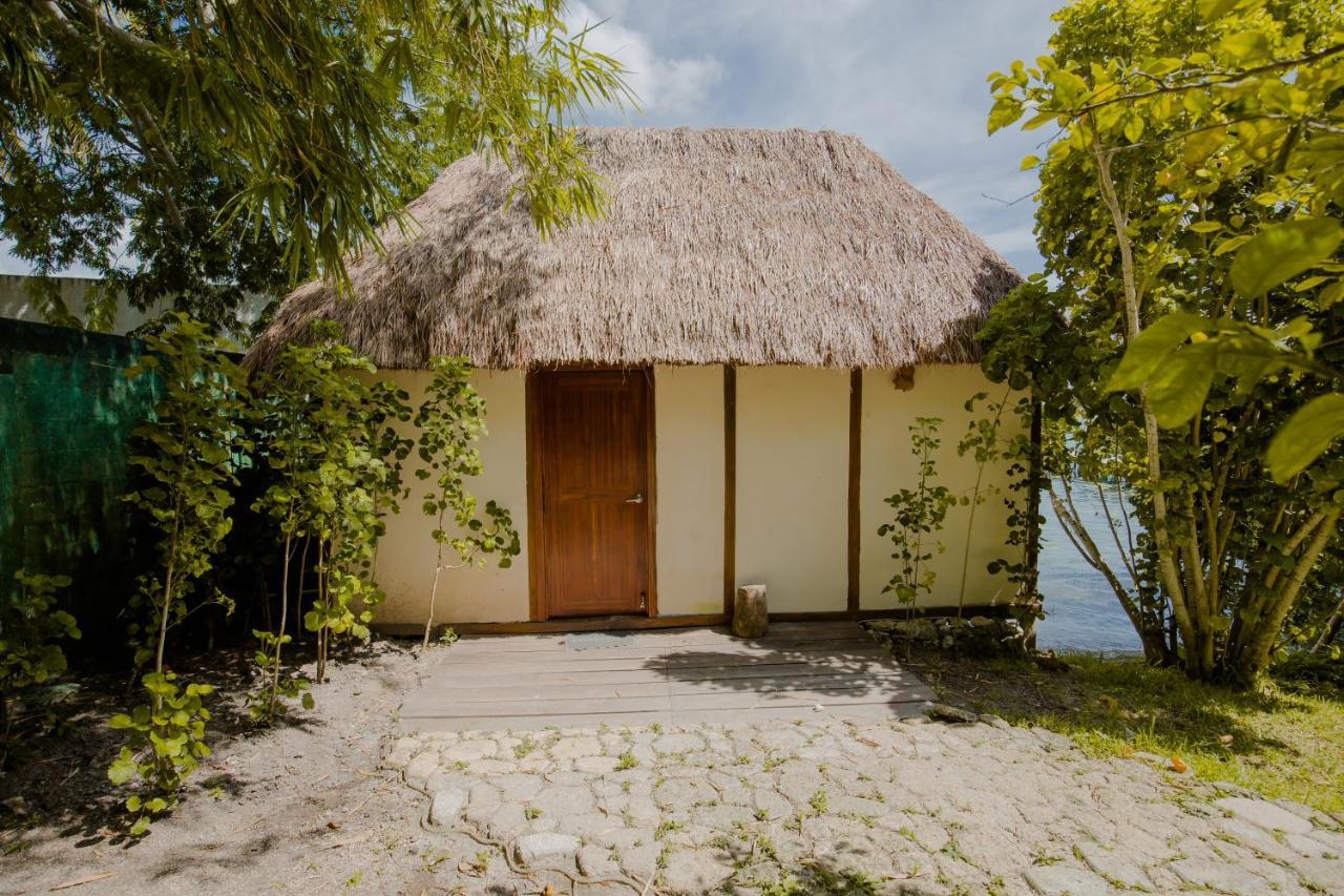 Lagoon Front Hut: Daily Cleaning, Bikes & Kayaks! บากาลาร์ ภายนอก รูปภาพ