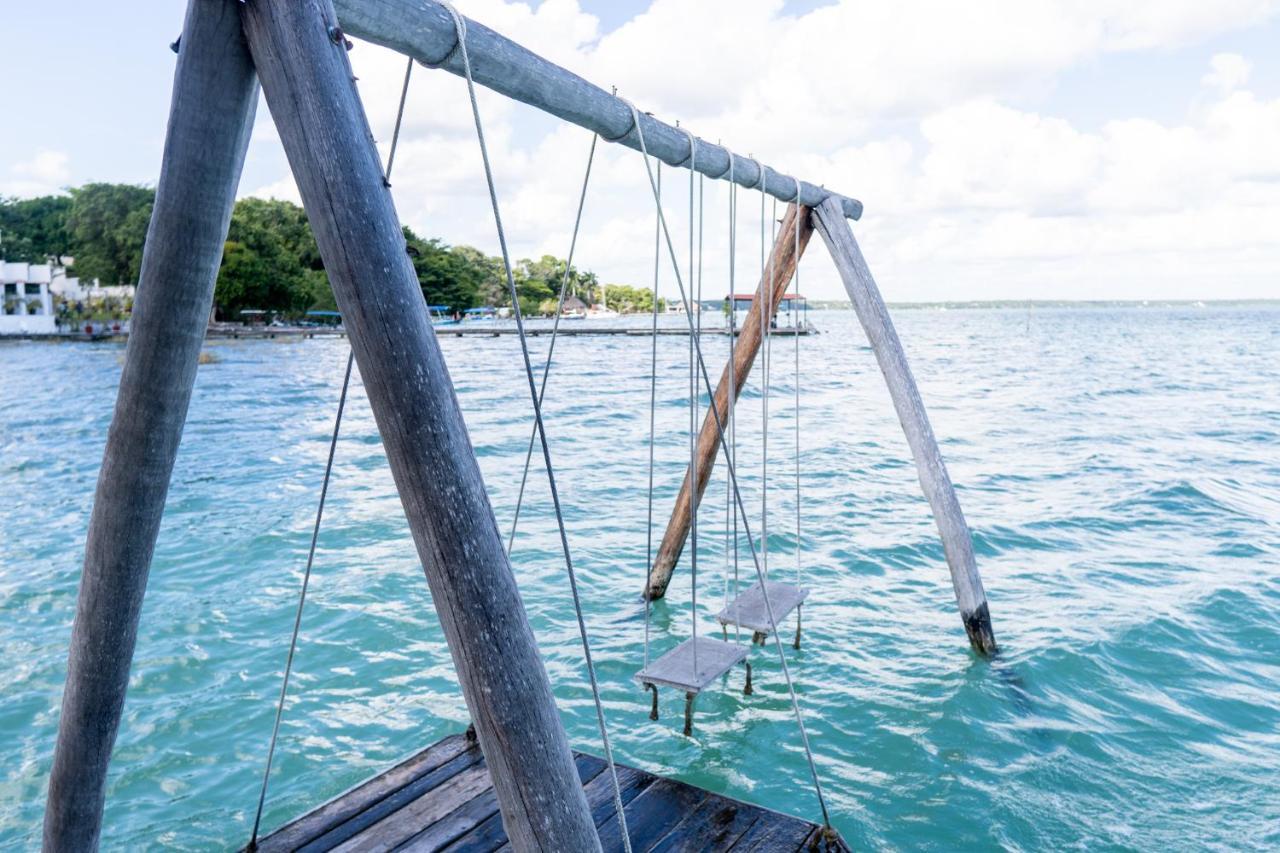 Lagoon Front Hut: Daily Cleaning, Bikes & Kayaks! บากาลาร์ ภายนอก รูปภาพ
