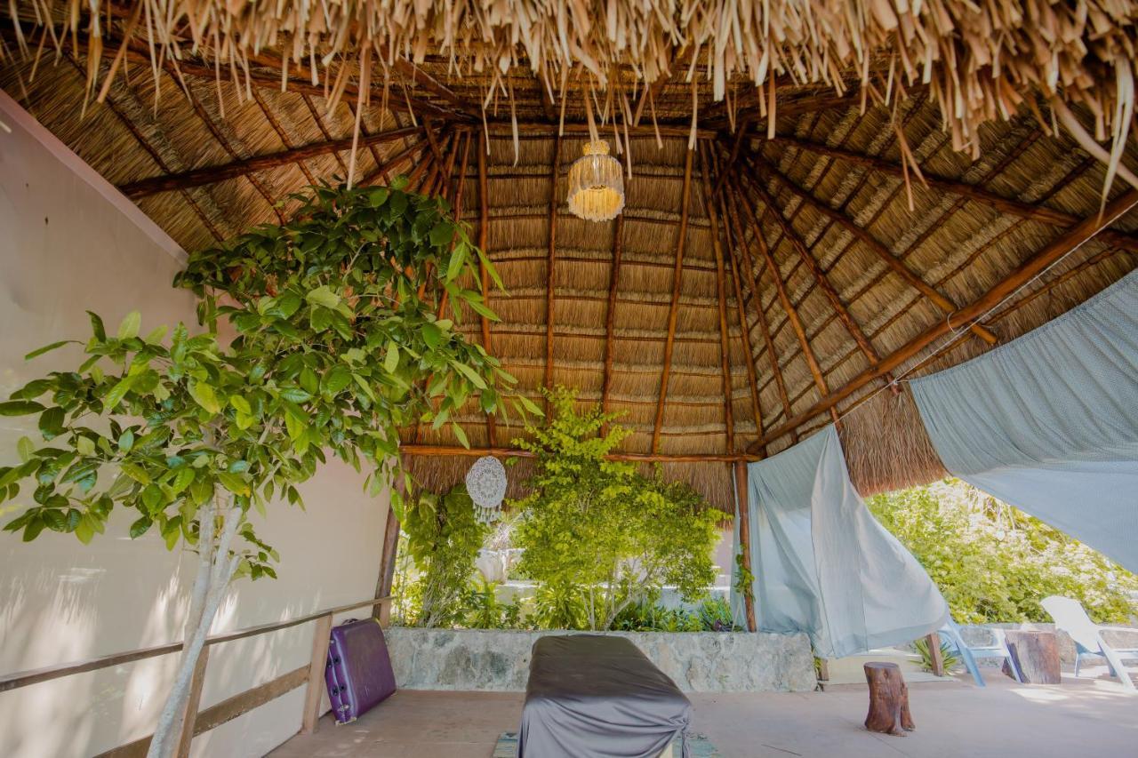 Lagoon Front Hut: Daily Cleaning, Bikes & Kayaks! บากาลาร์ ภายนอก รูปภาพ