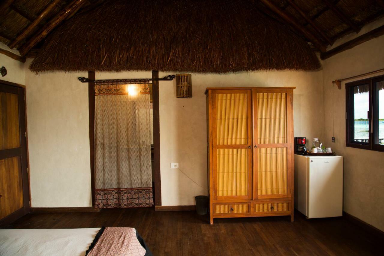 Lagoon Front Hut: Daily Cleaning, Bikes & Kayaks! บากาลาร์ ภายนอก รูปภาพ